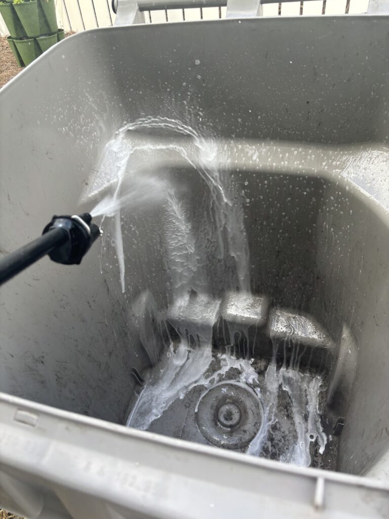 garbage can cleaning