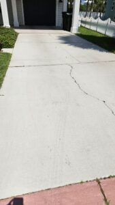 curb-concrete-cleaning-pensacola-fl-before3