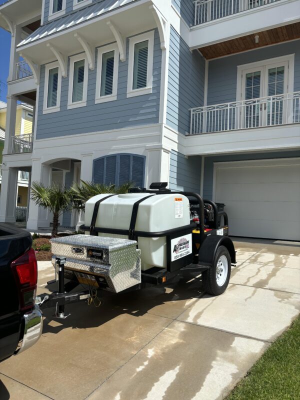 apressure-wash-200-Gallon-Tank-600x390